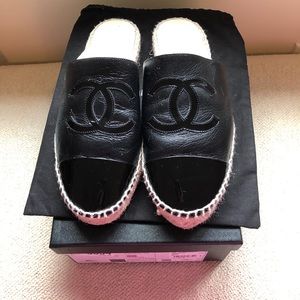 Chanel leather espadrilles - great condition⚫️⚫️